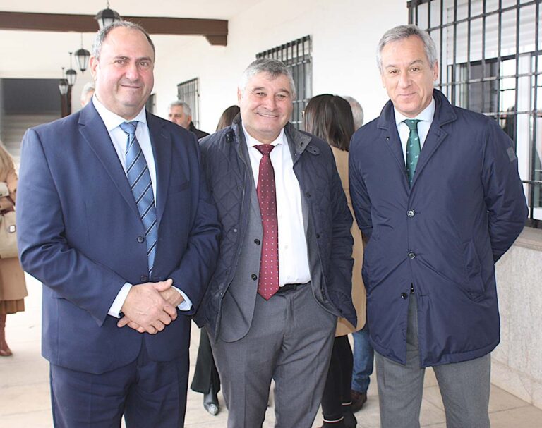 Eurocaja Rural acompaña a AVICON con motivo de la festividad de su patrón, San Antón