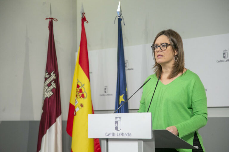 El Gobierno de García-Page habrá cumplido el próximo curso casi el 100 por cien del primer bloque del pacto alcanzado con los sindicatos de Educación