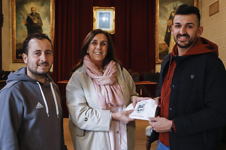 Almodóvar del Campo: Entregados a la Asociación Española Contra el Cáncer los 1.152 euros logrados en la Carrera Solidaria