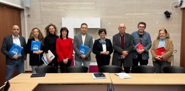 Nuevas e importantes medidas del acuerdo de mejoras firmado por ANPE y UGT se aplicarán al profesorado el 1 de septiembre