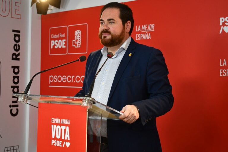 Camacho destaca que el aumento de inversión del Gobierno de CLM hace posible que el sistema público sanitario esté “a la vanguardia”