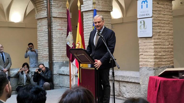 Cañizares ofrece la lealtad y colaboración del Ayuntamiento de Ciudad Real al nuevo subdelegado del Gobierno
