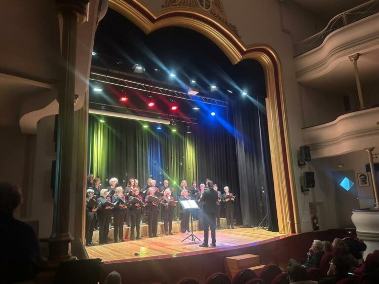 Gran concierto de la Coral Polifónica Puertollano en el Teatro Municipal de Almodóvar del Campo