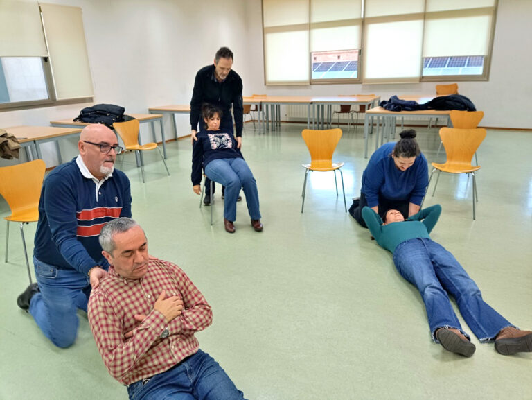 La FEMP forma a trabajadores municipales en reanimación y uso de desfibriladores en instalaciones públicas