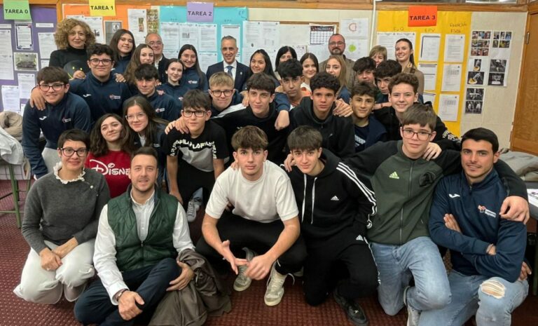 Puertollano: Miguel Ángel Ruiz emprende un viaje a la Luna con los alumnos del Inmaculada Enpetrol