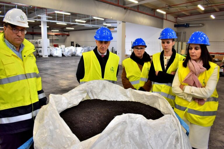 La plantilla de Life for Tyres traslada su desamparo al alcalde de Puertollano tras el anuncio del ERTE