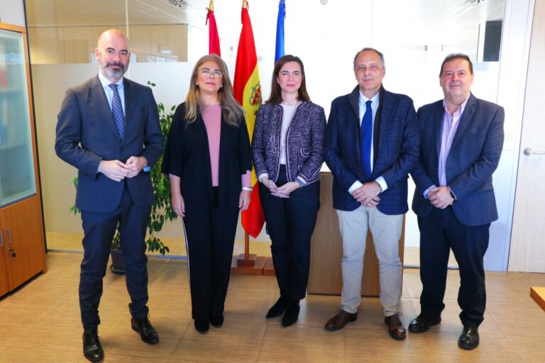 Apoyo unánime de las sociedades científicas de Farmacia a la próxima puesta en marcha de la categoría de Técnico Medio Sanitario en Farmacia
