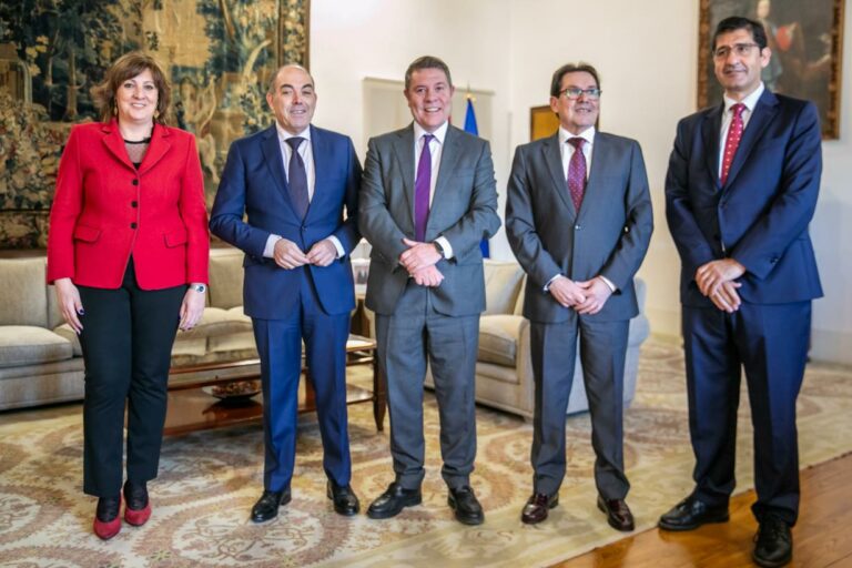 La Mesa del Trabajo Autónomo verá la luz este año como órgano de diálogo y participación directa entre el Gobierno regional y el sector