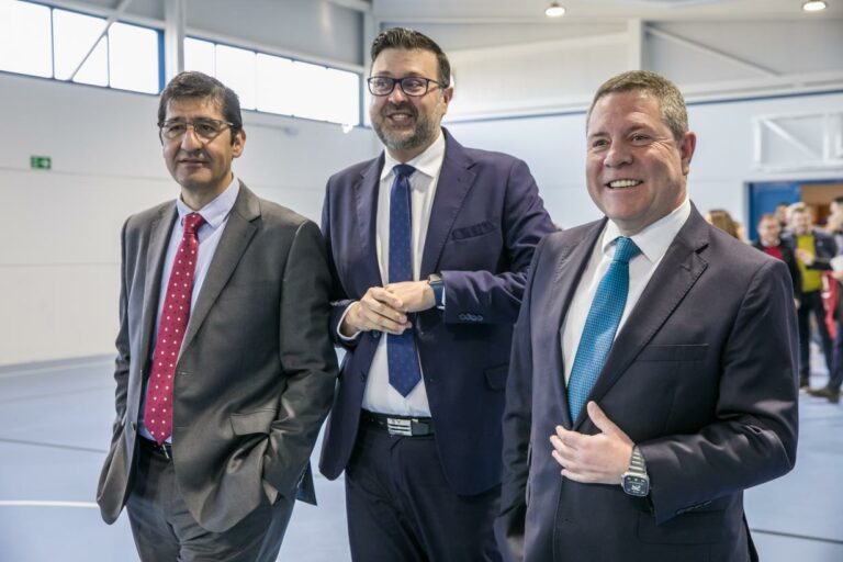 El Gobierno de Castilla-La Mancha tramitará de manera conjunta las declaraciones de Proyecto Prioritario y de Interés Regional para la acería verde de Hydnum Steel en Puertollano