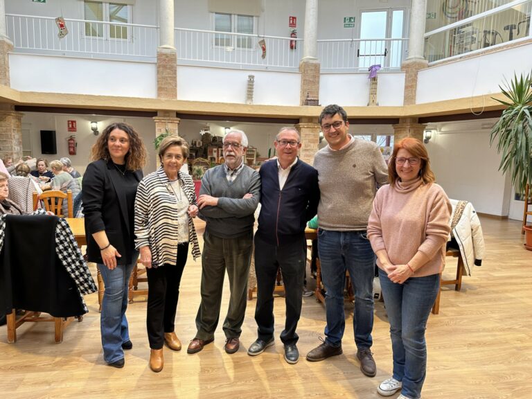 El Gobierno de Castilla-La Mancha participa en la Fiesta de Reyes organizada por el Centro de Mayores de Alcázar de San Juan