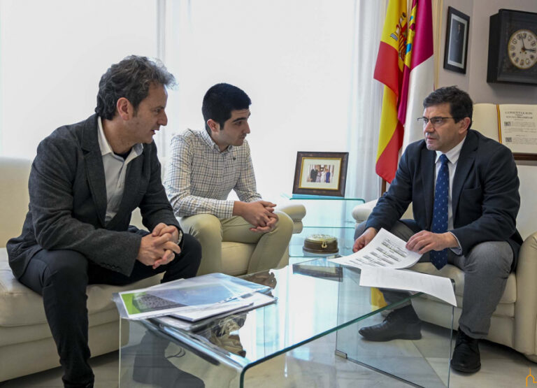 Valverde felicita a la OFMAN por la actividad que lleva a cabo en la provincia con más de una veintena de actuaciones