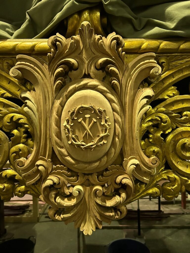 Ciudad Real: La hermandad del santísimo Cristo de la caridad completa segunda fase de restauración del trono procesional