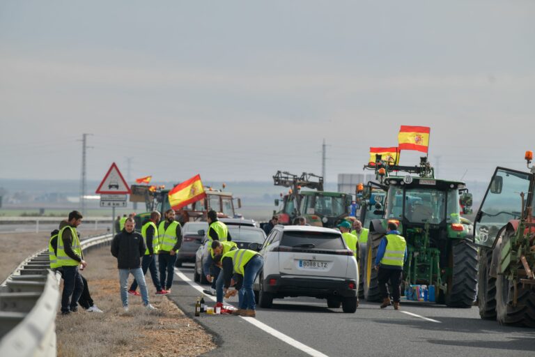 Ciudad Real con 294, objeto de casi la mitad de las denuncias de Policía y Guardia Civil debido a los cortes de carreteras por protestas de agricultores