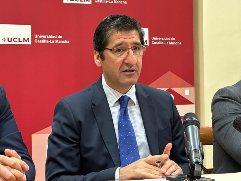 Caballero recuerda a PP y Vox que los agricultores están protestando contra las ideas que la derecha aplica en la UE