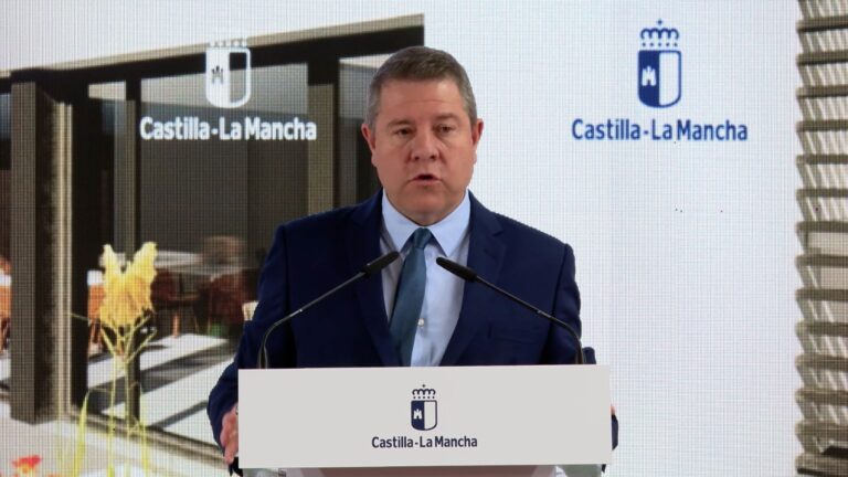 Page anuncia una línea de crédito de 120 millones de euros a disposición del sector primario de C-LM