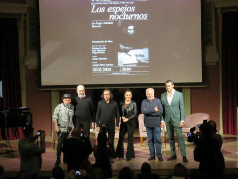 Presentación del libro Los espejos nocturnos. Poesía reunida, 1984-2014, de Ángel Antonio Herrera