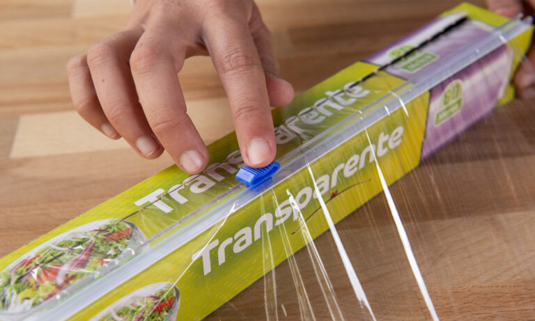 El innovador sistema de corte de film transparente de Mercadona, reconocido por los expertos