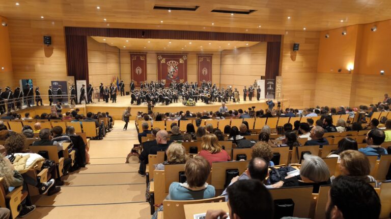 Ciudad Real se vuelca con el II “Concierto de marchas contra el cáncer” de la AECC y Codal de Plata