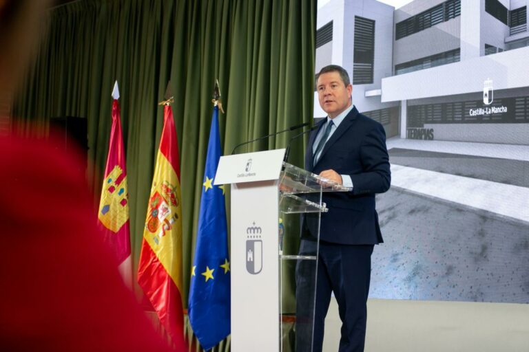 El Gobierno regional, en colaboración con las entidades financieras, pondrá a disposición de las explotaciones agrarias 120 millones de euros