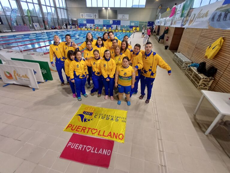 El Club Paralímpico Puertollano consigue 24 medallas en el campeonato de natación FECAM