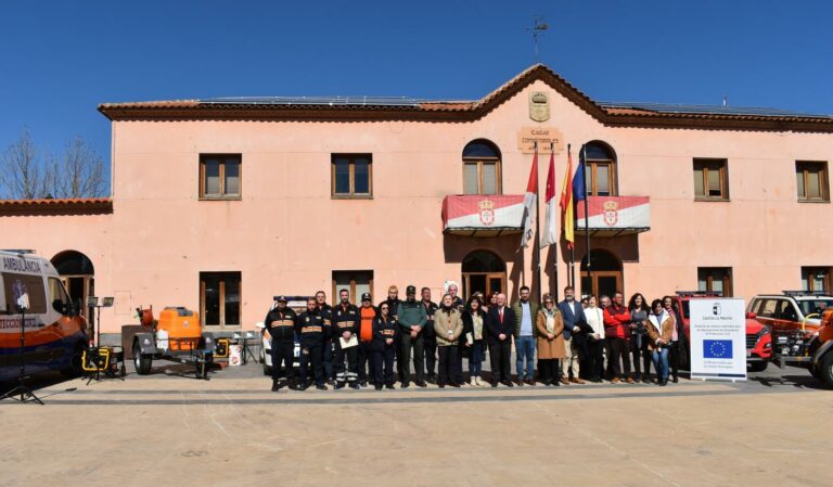 El Gobierno de Castilla-La Mancha ha destinado cerca de 2,8 millones de euros a nuevo equipamiento para Protección Civil desde el año 2015