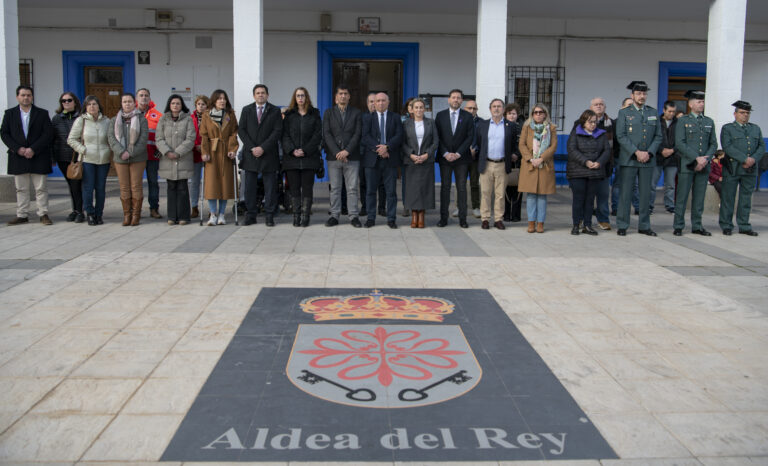 Las instituciones transmiten su repulsa al asesinato machista de la vecina Cándida en Aldea del Rey