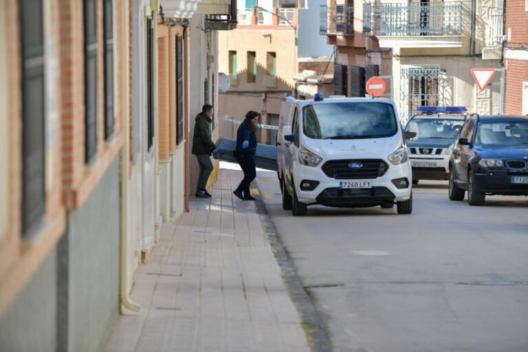 Muere una mujer en Aldea del Rey asesinada a manos de su marido, que ya ha sido detenido