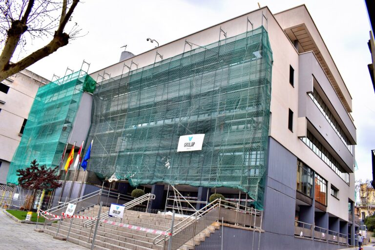 El Ayuntamiento de Puertollano tendrá que pagar con fondos propios el sobrecoste de la modificación del proyecto de su fachada