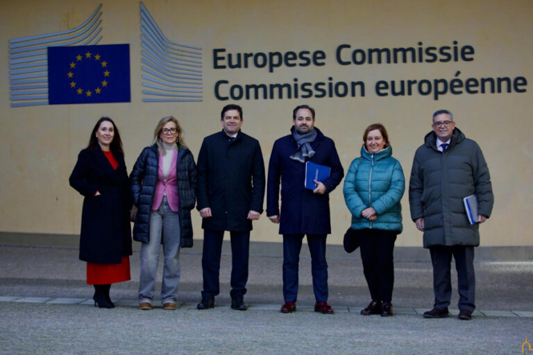 El presidente de la Diputación pide en Bruselas medidas que flexibilicen la aplicación del Pacto Verde que acompaña a la PAC
