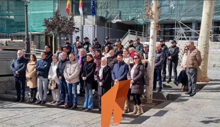 Puertollano manifiesta su repulsa contra la violencia machista 