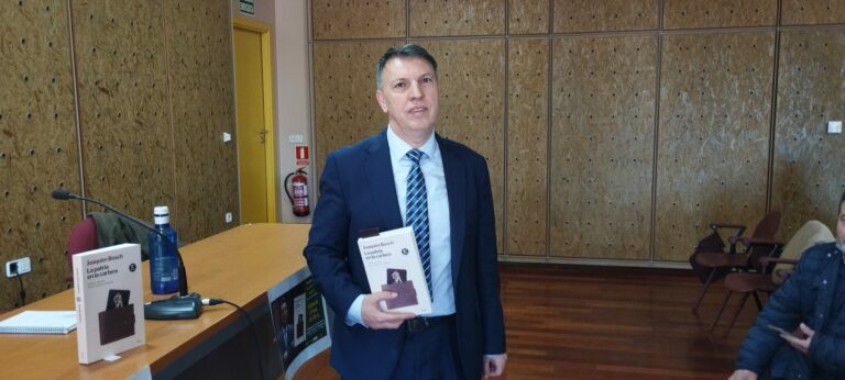 Joaquim Bosch presenta en Ciudad Real ‘La patria en la cartera’