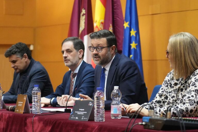 El Gobierno regional pondrá en marcha a lo largo de 2024 un total de 26 Aulas Profesionales de Emprendimiento, con una inversión de 390.000 euros 