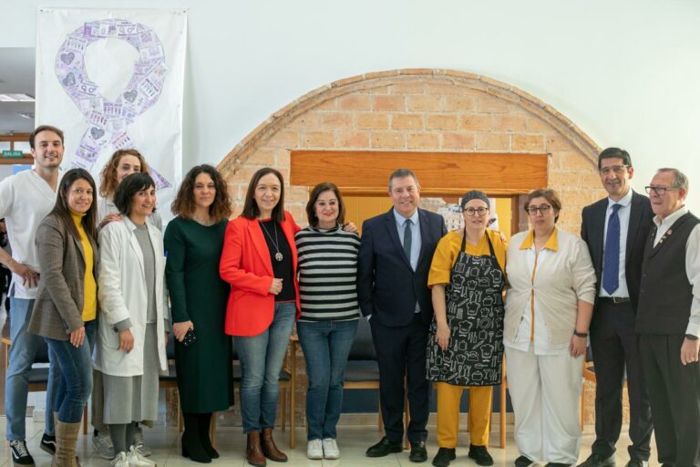 El Gobierno regional invierte más de medio millón de euros en la reforma y modernización del centro de mayores de Alcázar de San Juan