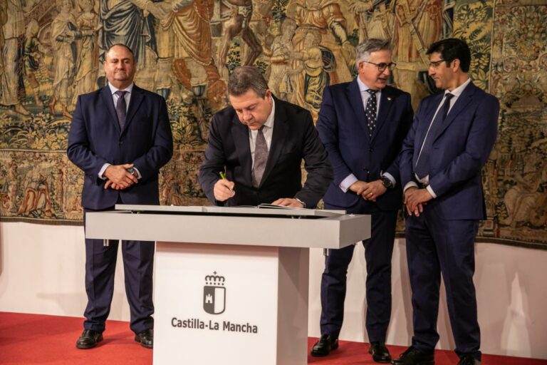 García-Page compromete su “granito de arena” en el Comité de las Regiones, en Bruselas, para hacer compatibles los planteamientos ambientales con los agrarios