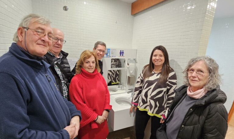 El Gobierno regional abre al público los aseos adaptados a personas ostomizadas en dependencias de la Consejería de Bienestar Social y sus delegaciones