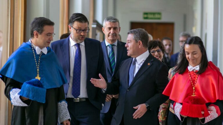 El Gobierno de Castilla-La Mancha prepara un acuerdo con la Universidad para hacer de los hospitales de la región plataformas de estudio