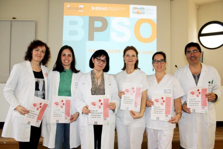 La Gerencia de Alcázar de San Juan presenta una guía dirigida a pacientes con ictus y cuidadores