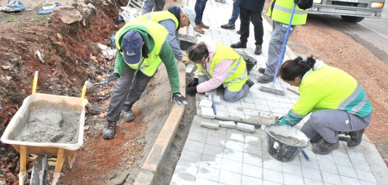El Ayuntamiento de Puertollano convoca diez plazas del programa de recualificación y reciclaje profesional para la pavimentación de la calle Méjico