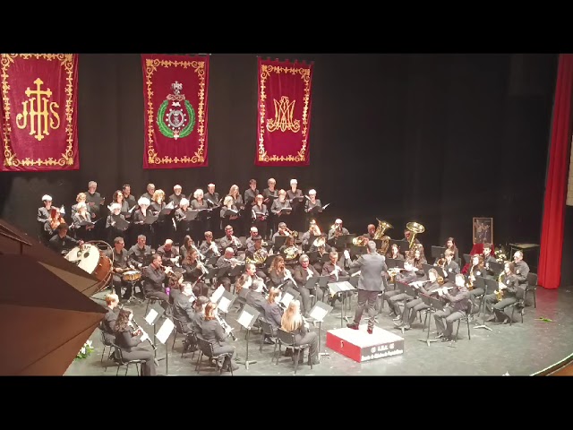 La Banda AMC y la Coral Polifónica Puertollano se funden para cerrar el gran pregón de Semana Santa 2024