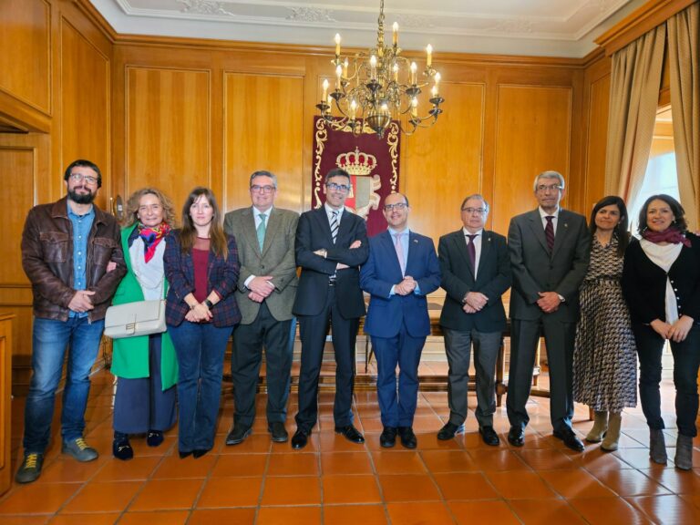 Las Cortes regionales se incorporan al Pacto por la Infancia de Unicef, en “un paso adelante en el compromiso con los derechos de la infancia”