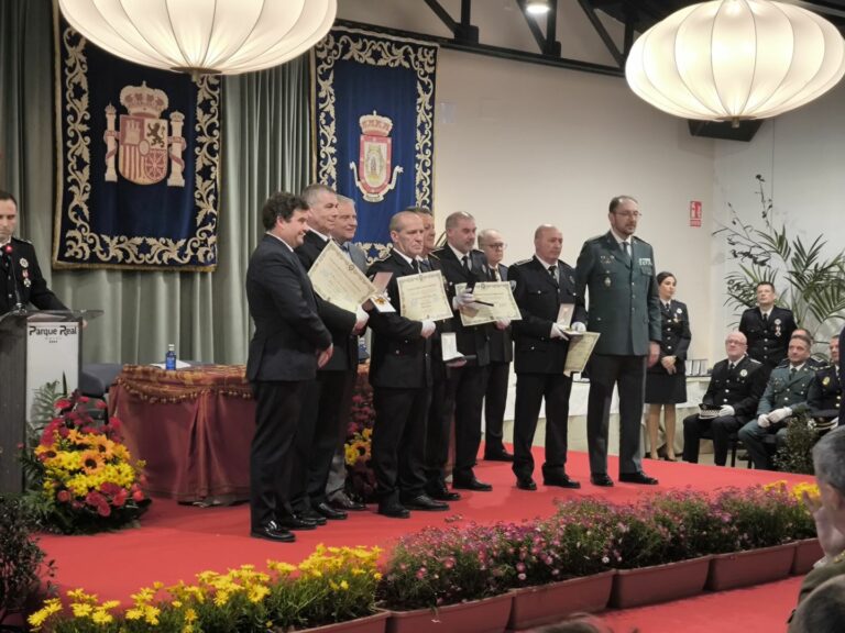 Ciudad Real: La Policía Local celebra el día de su patrón con la entrega de medallas y condecoraciones