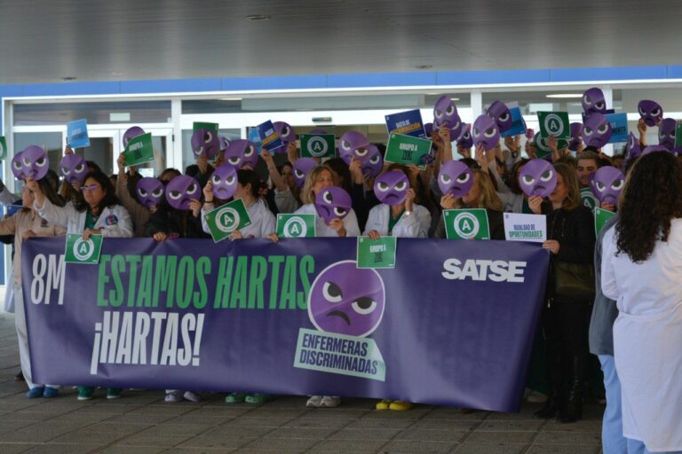 Las enfermeras se manifiestan en Castilla-La Mancha contra la discriminación y la brecha de género laboral
