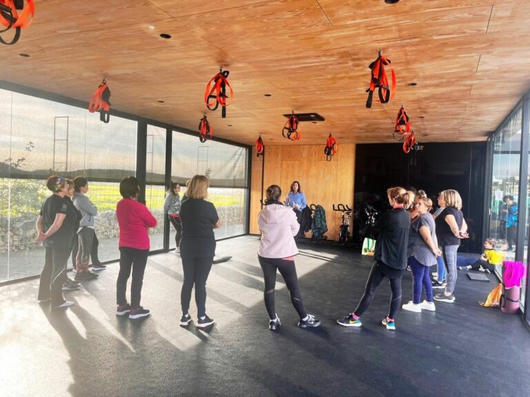 Clases de suelo pélvico, charlas de fisioterapia y nutrición y una ruta senderista con café y dulces en la semana de la mujer de Corral de Calatrava