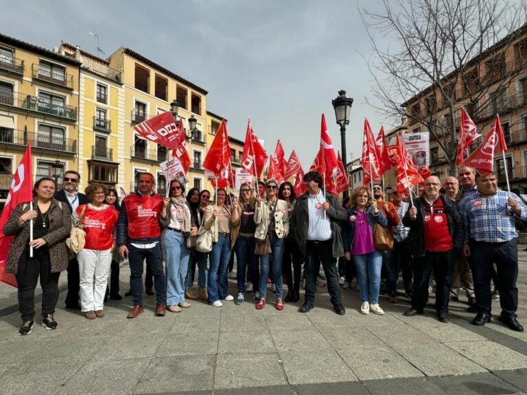 Sindicatos celebran el seguimiento a la huelga en el sector bancario que cifran en alrededor de 700 personas en C-LM