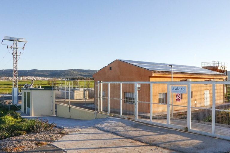 “Emplazamos a los concejales del PSOE a que demuestren con documentos lo que dicen que el Ayuntamiento paga por la depuradora”