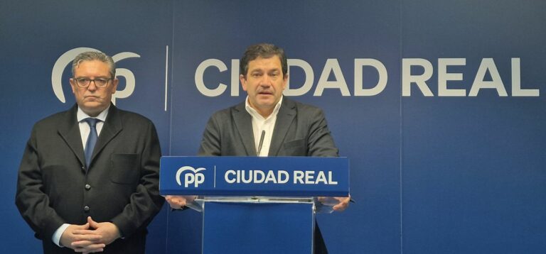 Valverde anuncia que los alcaldes y portavoces del PP se concentrarán este jueves en Toledo para exigir a Page que paralice el “impuestazo” al agua