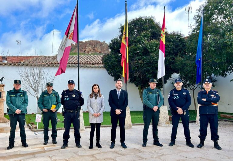 El subdelegado del Gobierno de España en Ciudad Real y la alcaldesa de Montiel presiden Junta Local Seguridad previa a las Jornadas “Montiel Medieval 2024”