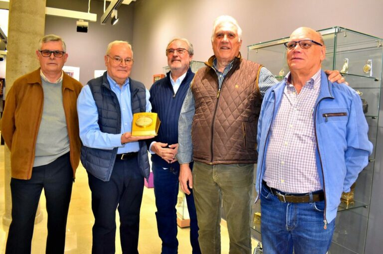 El Museo Municipal de Puertollano reúne una excepcional muestra con 300 piezas de relojería antigua