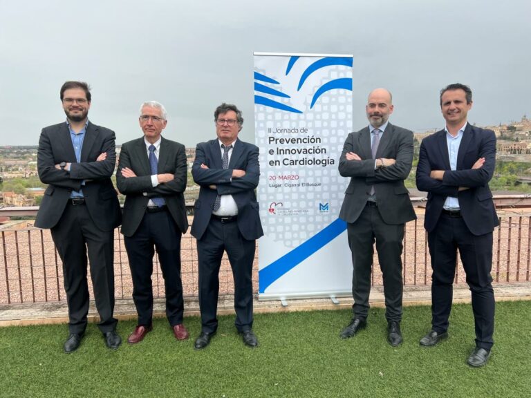 El Gobierno regional muestra su respaldo a las iniciativas formativas de los profesionales, dirigidas a la prevención e innovación en salud