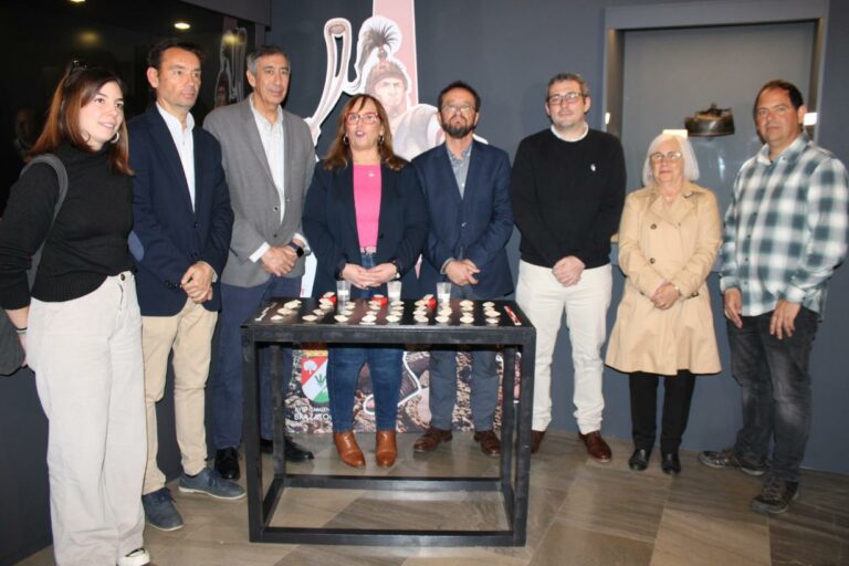 Un centenar de proyectiles y un casco de soldados romanos hallados en Brazatortas serán expuestos en  ‘Atempora Ciudad Real’